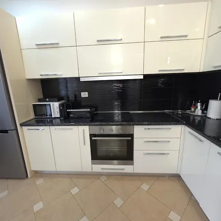 Veranda Center Apartment Tirana