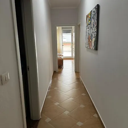 Veranda Center Apartment *