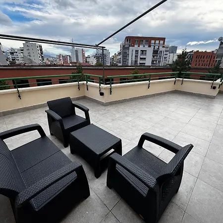 Veranda Center 티라나
