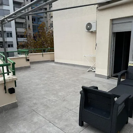 Veranda Center *